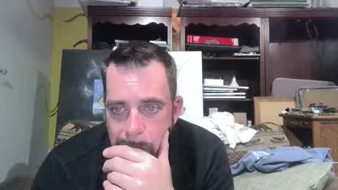 Snapshot of frostydhoman1221 chatting on 2, 3, 2025 frostydhoman1221 online show from 2, 3, 2025