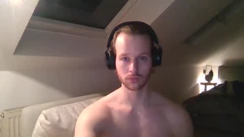 Snapshot of frozenyoga chatting on 25, 2, 2025 frozenyoga online show from 25, 2, 2025