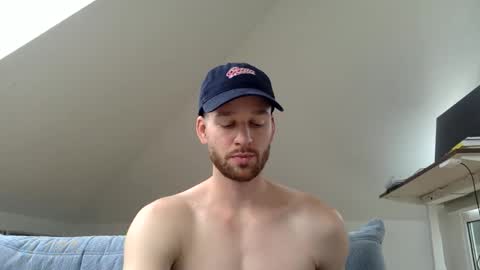 Snapshot of frozenyoga chatting on 12, 10, 2025 frozenyoga online show from 12, 10, 2025