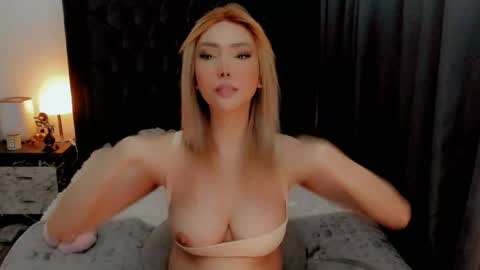 fu_jiaya online show from 17, 4, 2026