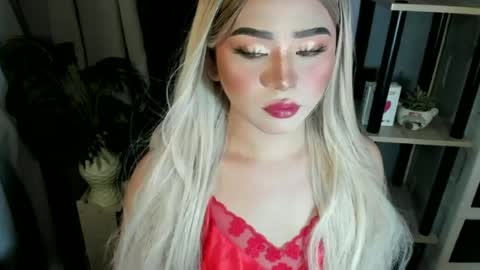 Snapshot of fuckdoll_rain chatting on 7, 7, 2026 R A I N M O R A L E S G M A I L . C O M online show from 7, 7, 2026