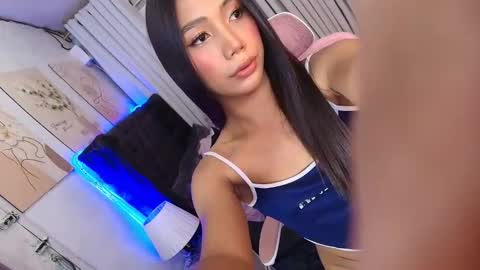 JAYDE MARRIE online show from 1, 10, 2025