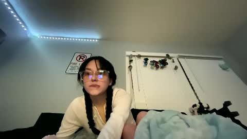 Snapshot of fudgeyvanilla chatting on 20, 2, 2025 White Chocolate online show from 20, 2, 2025