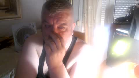 Snapshot of fukingcrazy chatting on 8, 6, 2026 fukingcrazy online show from 8, 6, 2026