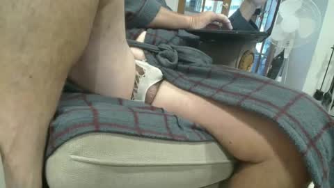Snapshot of fullballbag chatting on 7, 4, 2026 fullballbag online show from 7, 4, 2026
