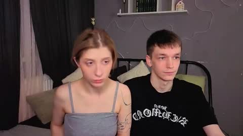 Snapshot of fullpower_couple chatting on 7, 10, 2025 Lewis and Marta - FANSLY AMOREARTE online show from 7, 10, 2025