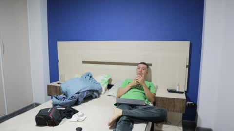 Snapshot of funcouple1985 chatting on 4, 12, 2024 Sammygirl tommy guy friends with benefits online show from 4, 12, 2024