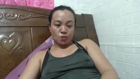 Snapshot of funluvnpinay4u chatting on 19, 1, 2026 MAE online show from 19, 1, 2026