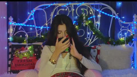 Snapshot of funny_whotsss chatting on 4, 1, 2025 Tiffany online show from 4, 1, 2025