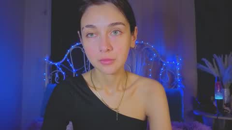 Snapshot of funny_whotsss chatting on 17, 9, 2025 Tiffany online show from 17, 9, 2025