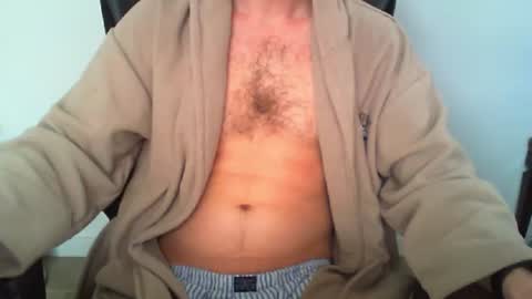 Snapshot of funnyeucouple chatting on 15, 6, 2026 YWhiteNiceMan online show from 15, 6, 2026