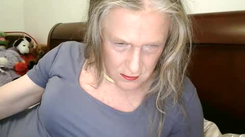 Jessie Love online show from 1, 2, 2026