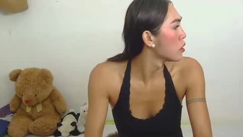 LIL LEE online show from 9, 3, 2026