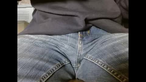 Snapshot of fuzzyblues chatting on 13, 12, 2024 Fuzzy Blues online show from 13, 12, 2024