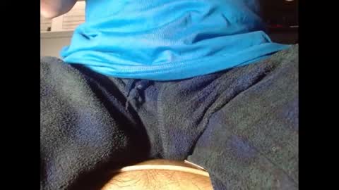 Snapshot of fuzzyblues chatting on 1, 1, 2025 Fuzzy Blues online show from 1, 1, 2025