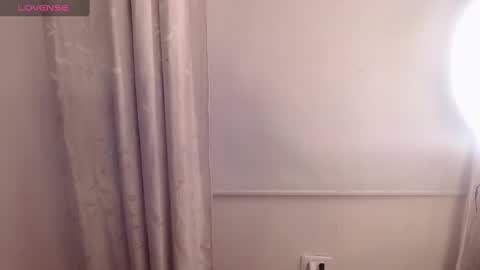 FIRE AND FOX online show from 19, 2, 2025