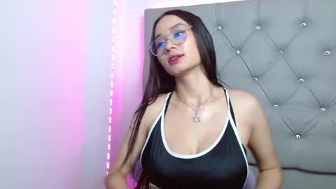 Victoria online show from 25, 11, 2025