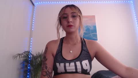 Snapshot of gabb_rioss chatting on 1, 3, 2025 Gabriela online show from 1, 3, 2025