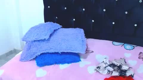 gabi_jhons_23 online show from 12, 11, 2025