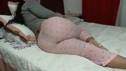 Snapshot of gabibrasil chatting on 18, 9, 2025 gaby layla online show from 18, 9, 2025
