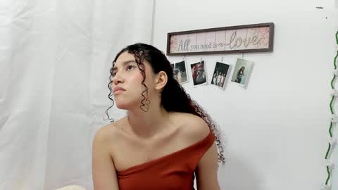 Snapshot of gabriela_duarte chatting on 3, 12, 2024 Gabi online show from 3, 12, 2024