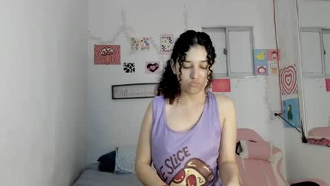 Snapshot of gabriela_duarte chatting on 19, 9, 2025 Gabi online show from 19, 9, 2025