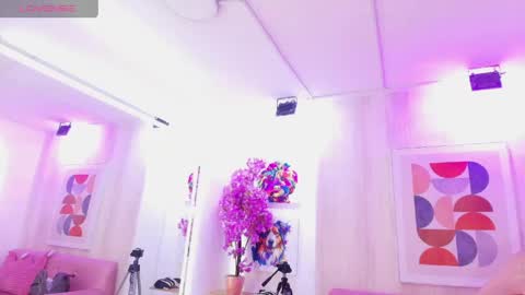 Gabby  online show from 16, 4, 2026