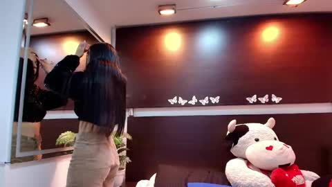 Gabby  online show from 25, 5, 2026