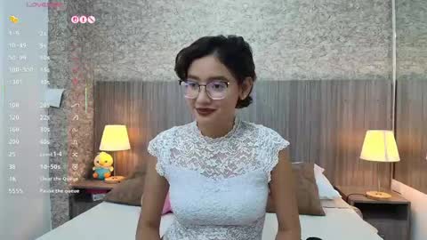 Snapshot of gabriela_vargas chatting on 5, 5, 2026 Gabriela Vargas online show from 5, 5, 2026