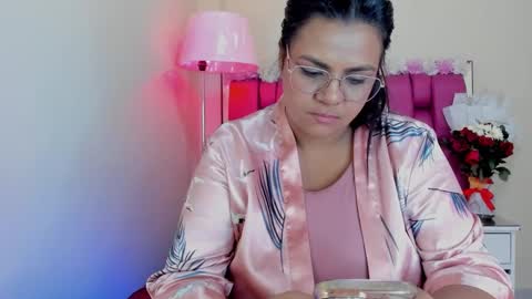 Gaby Im on vacation see you on November 25 online show from 24, 1, 2025