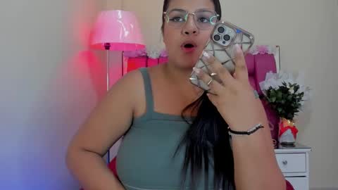 Gaby Im on vacation see you on November 25 online show from 30, 1, 2025