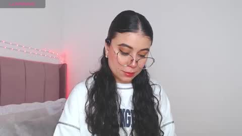 Snapshot of gabrielarossa chatting on 11, 10, 2025 GabrielaRossa online show from 11, 10, 2025