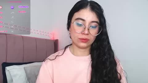 Snapshot of gabrielarossa chatting on 4, 11, 2025 GabrielaRossa online show from 4, 11, 2025