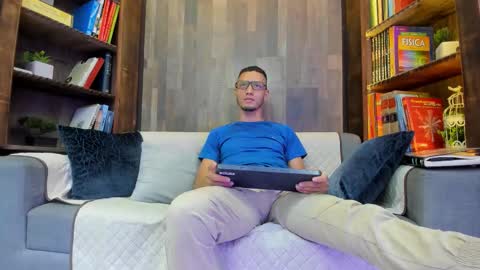 gabrieldraven online show from 22, 9, 2025