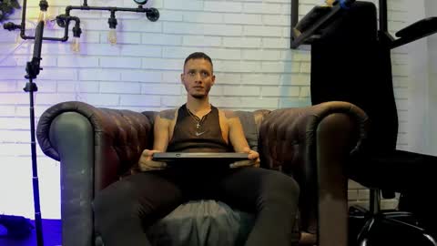 gabrieldraven online show from 22, 10, 2025