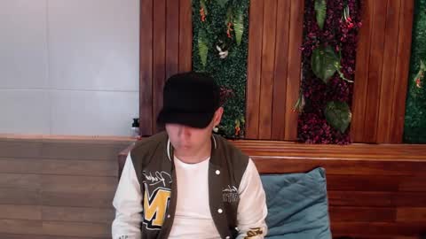 Snapshot of gabriell_ramirez_ chatting on 1, 2, 2025 gabriell_ramirez_ online show from 1, 2, 2025