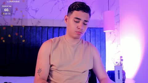 Snapshot of gabriell_ramirez_ chatting on 16, 9, 2025 gabriell_ramirez_ online show from 16, 9, 2025