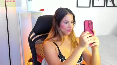 Snapshot of gabriella__tom chatting on 11, 7, 2026 Gabriella online show from 11, 7, 2026