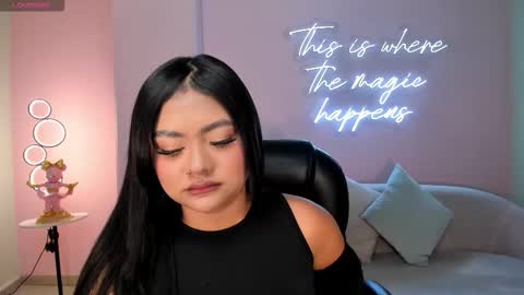 Gabriella Lee online show from 9, 10, 2025