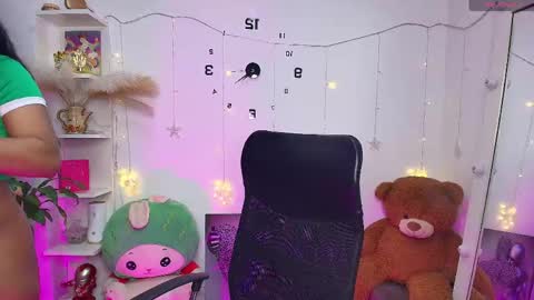 Snapshot of gaby_dams9 chatting on 30, 4, 2026 GABY online show from 30, 4, 2026