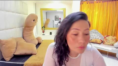 Snapshot of gaby_trent chatting on 6, 12, 2024 gabriela online show from 6, 12, 2024