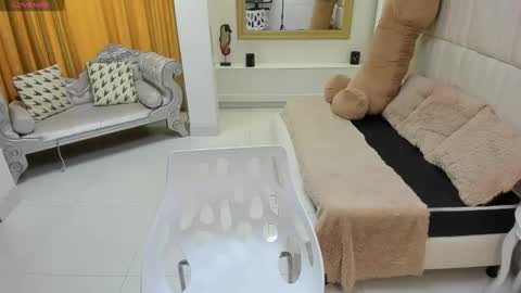 gabriela online show from 8, 4, 2026