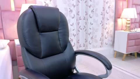 Snapshot of gabymoreau chatting on 16, 5, 2026 gabymoreau online show from 16, 5, 2026