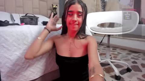 Gaby Owens  online show from 12, 4, 2026