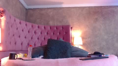 Snapshot of gabypetit chatting on 2, 3, 2025 Gaby online show from 2, 3, 2025