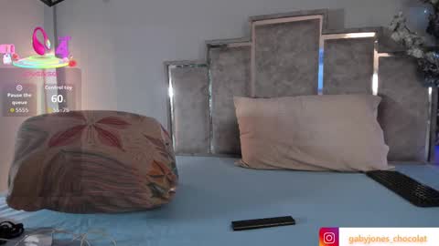 gabyyjones online show from 11, 11, 2025