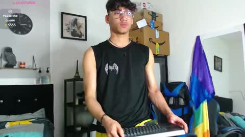 Snapshot of gael_jones chatting on 23, 9, 2025 gael_jones online show from 23, 9, 2025