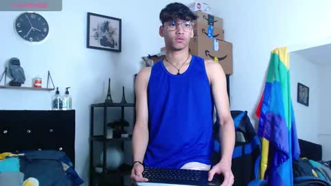 Snapshot of gael_jones chatting on 28, 9, 2025 gael_jones online show from 28, 9, 2025