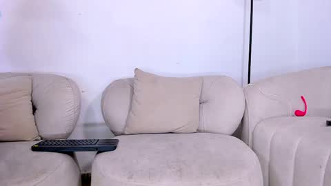 gal_stone_ online show from 9, 6, 2026
