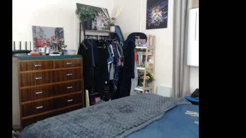 HOT  online show from 17, 1, 2026